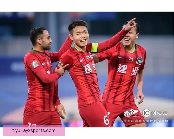 广州恒大足球比赛直播精彩呈现球队最新动态与战术分析